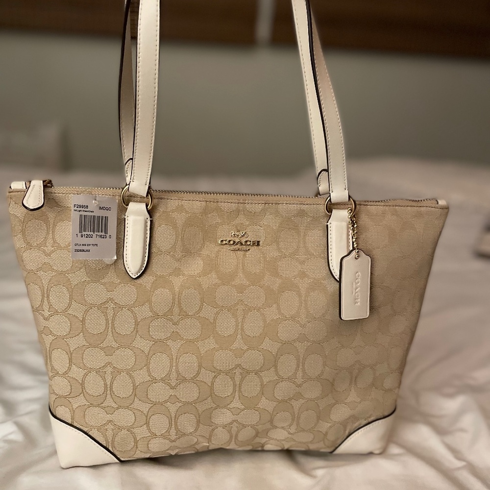 Coach shoulder bag, new with tags